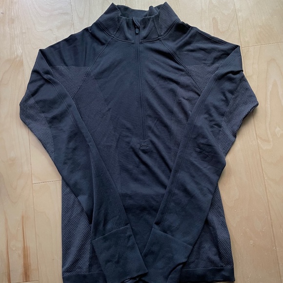 Lululemon for the chill of it 1/2 zip - Picture 3 of 4
